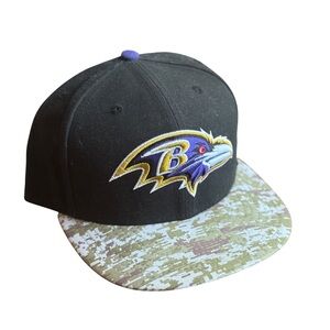 NEW ERA BALTIMORE RAVENS SALUTE TO SERVICE FITTED HAT - 7 5/8